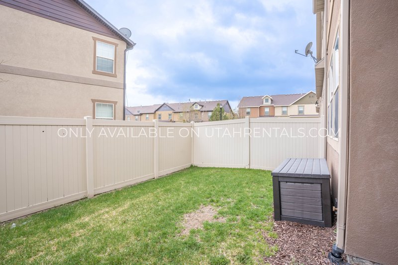 Beautiful Saratoga Springs Townhome property image