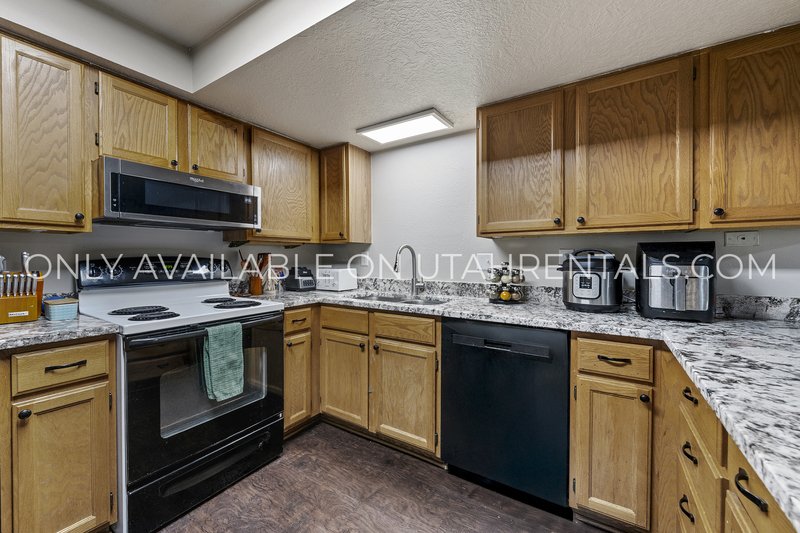 Spacious Lower-Level Condo | Prime Location Near BYU & UVU property image