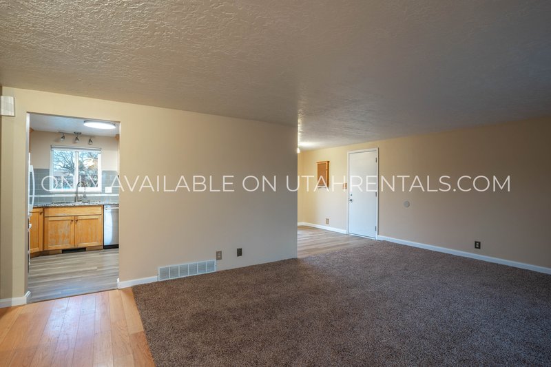 Beautiful Vintage Home in Springville property image