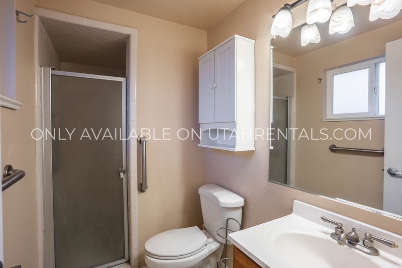 Beautiful Vintage Home in Springville property image