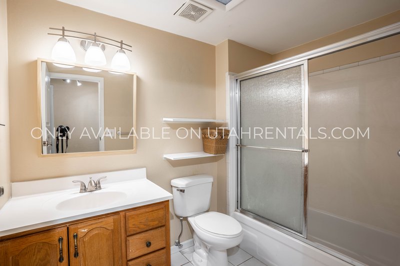 Beautiful Vintage Home in Springville property image