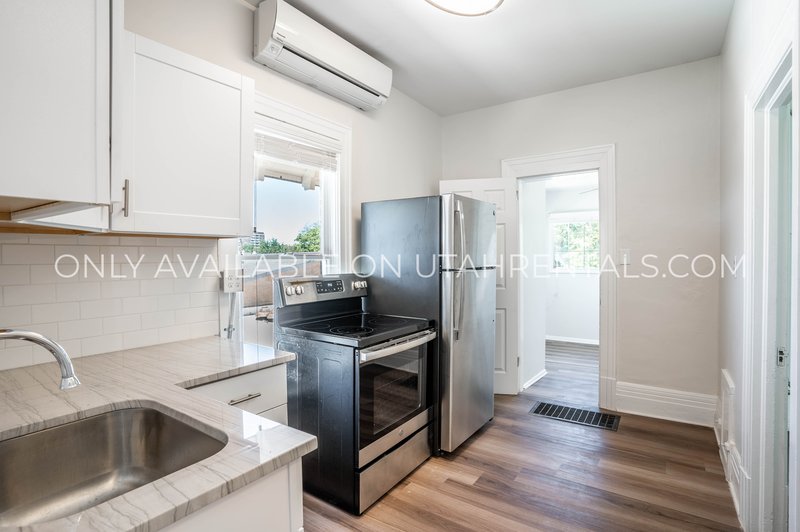 Beautiful 1 Bedroom Apartment in Historic Downtown SLC Building property image