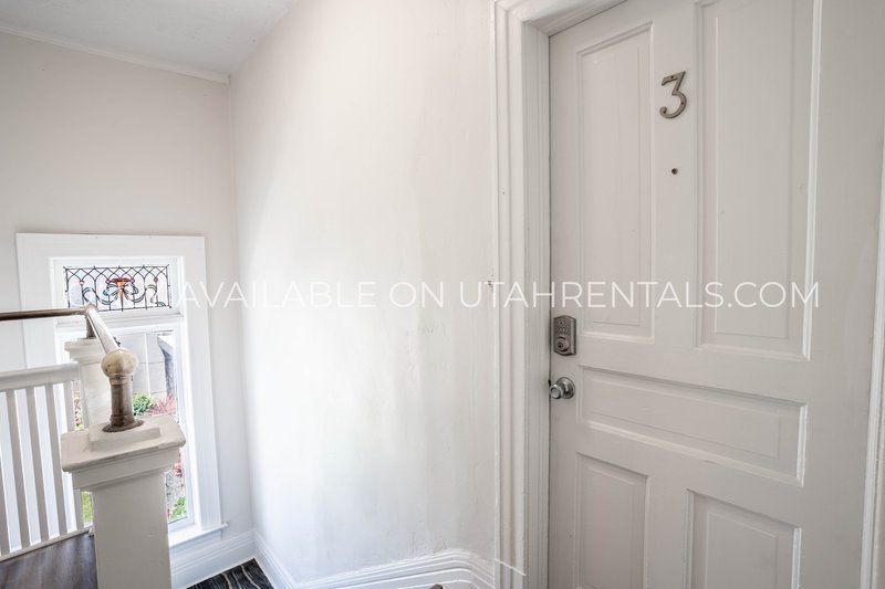 Beautiful 1 Bedroom Apartment in Historic Downtown SLC Building property image