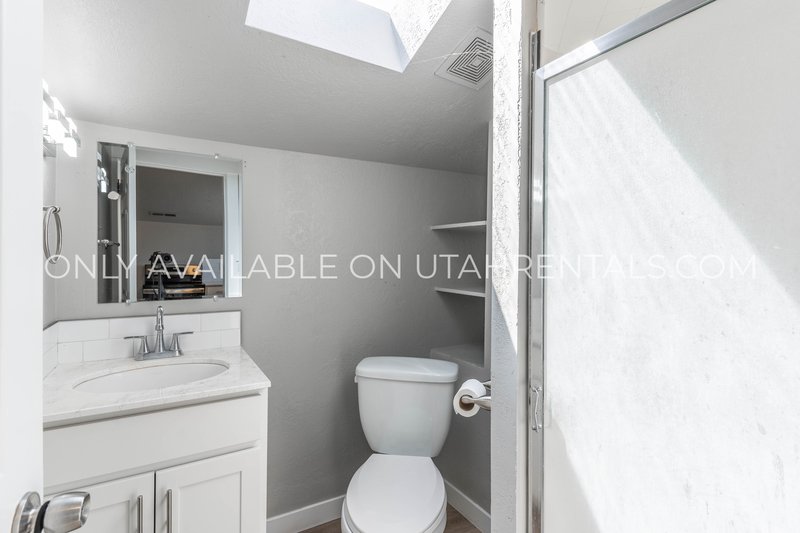 Charming 2-Bed in the Heart of American Fork – Pets Welcome! property image