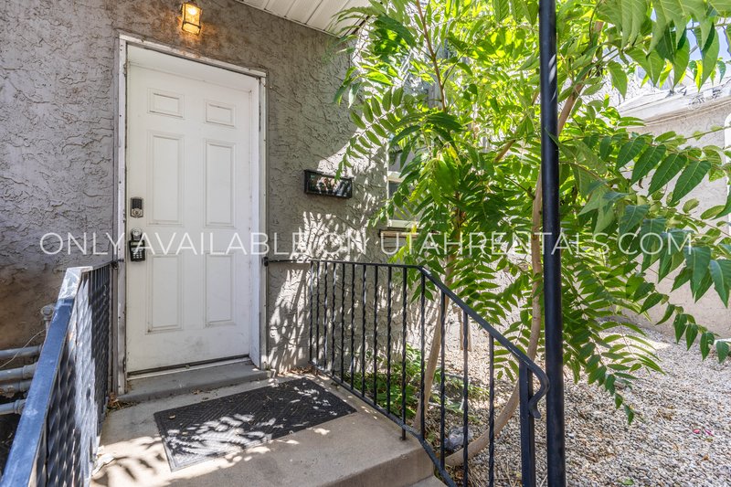 Charming 2-Bed in the Heart of American Fork – Pets Welcome! property image