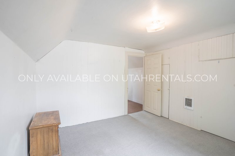 Charming & Bright 1-Bedroom Apartment property image