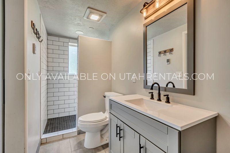 Charming 3-Bedroom Home in Kaysville! property image