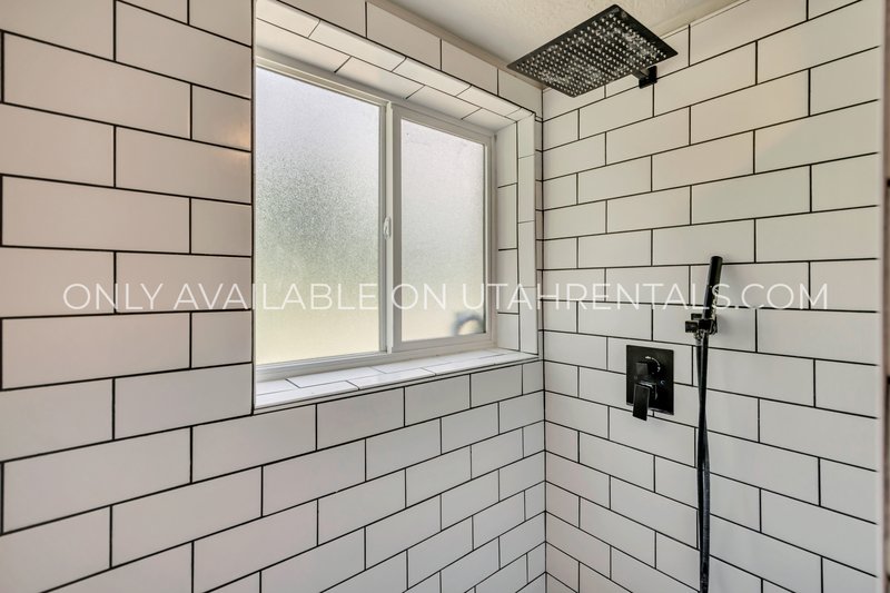 Charming 3-Bedroom Home in Kaysville! property image