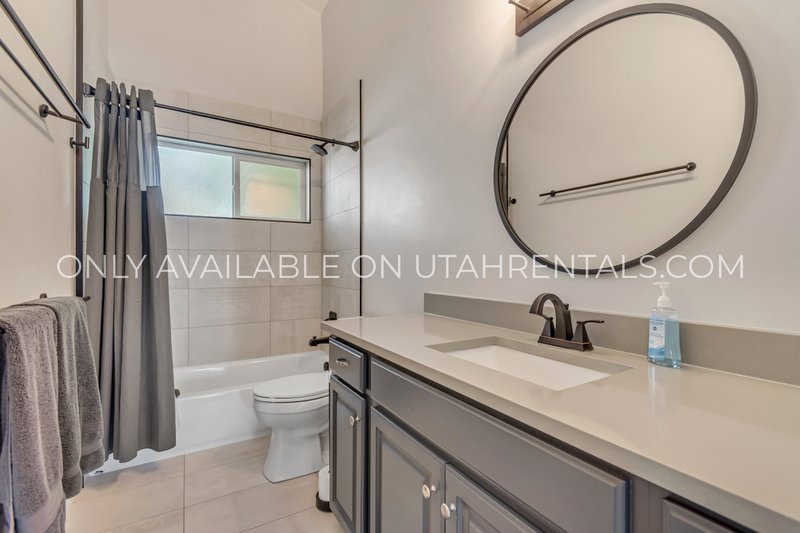 Charming & Spacious 5-Bedroom Home in Heber City property image