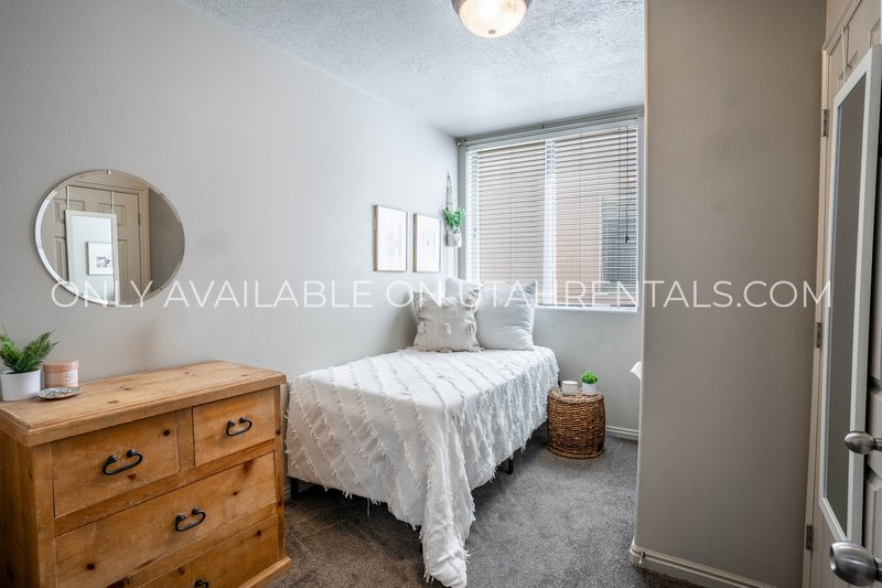 3 Private Bedrooms at Lanai H4 property image