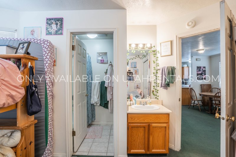 Shared Bedroom at Shirepoint property image