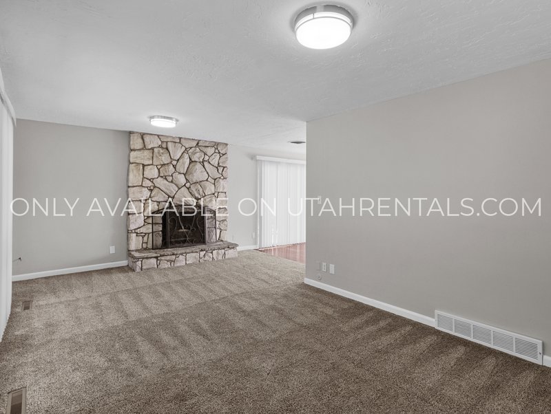 3-Bedroom Apartment in West Jordan! property image