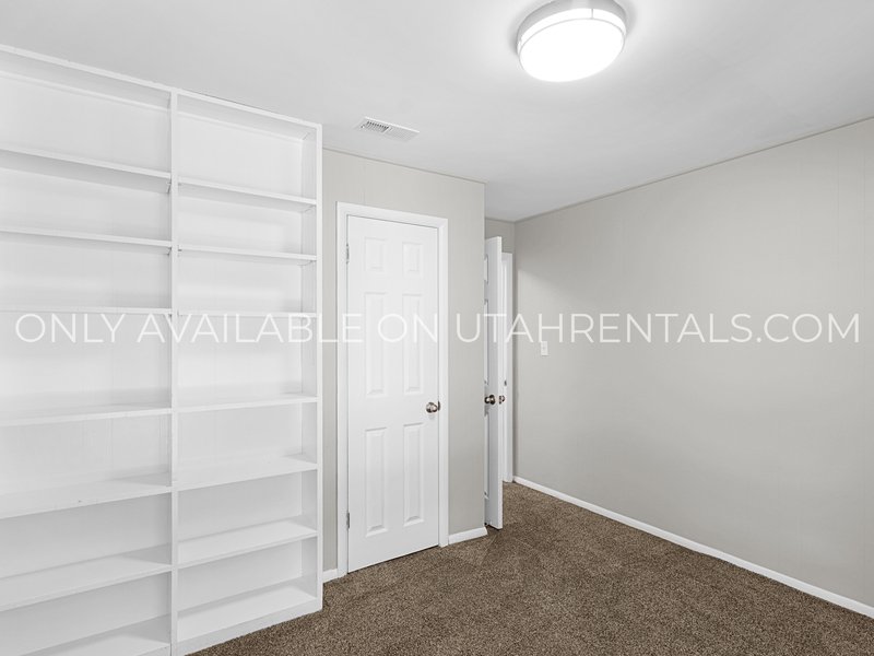 3-Bedroom Apartment in West Jordan! property image