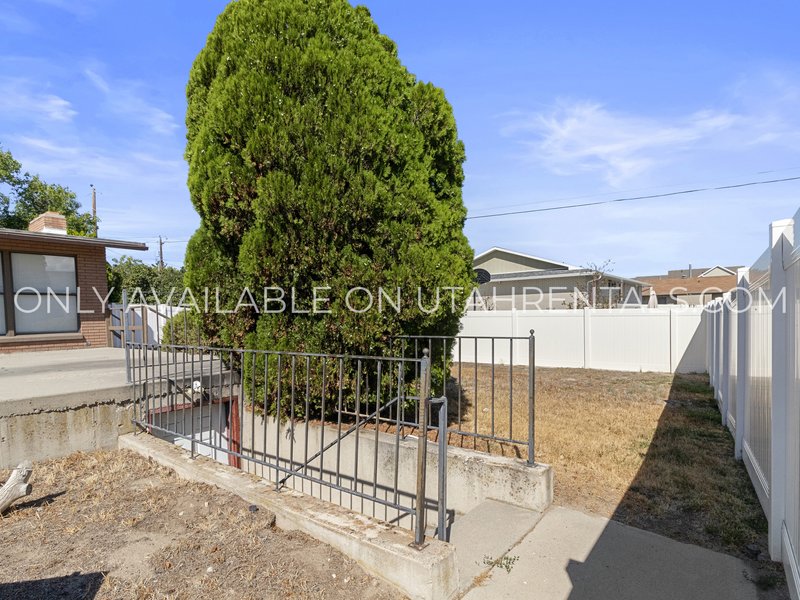 3-Bedroom Apartment in West Jordan! property image