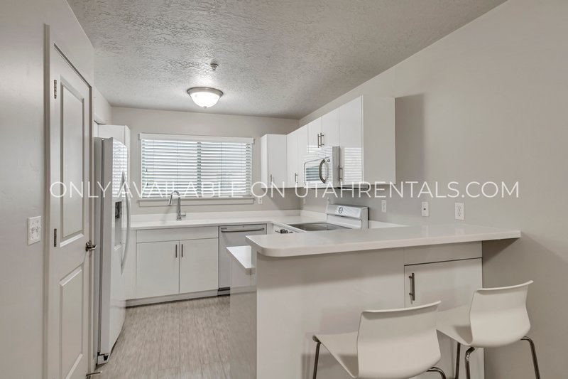 Fabulous 2 Bedroom in Orem- Includes internet! property image
