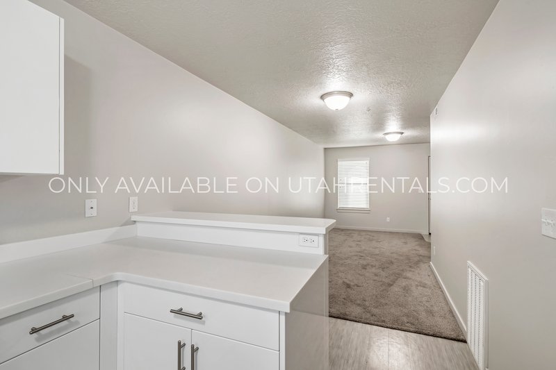 Fabulous 2 Bedroom in Orem- Includes internet! property image
