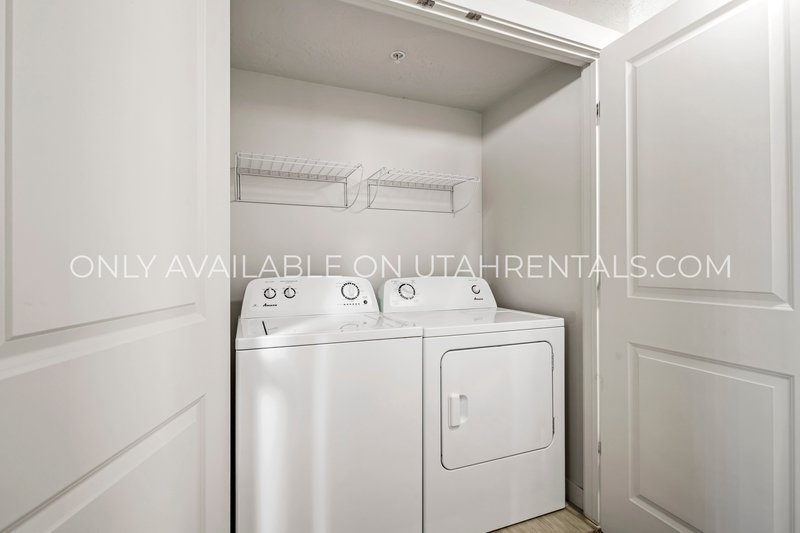 Fabulous 2 Bedroom in Orem- Includes internet! property image