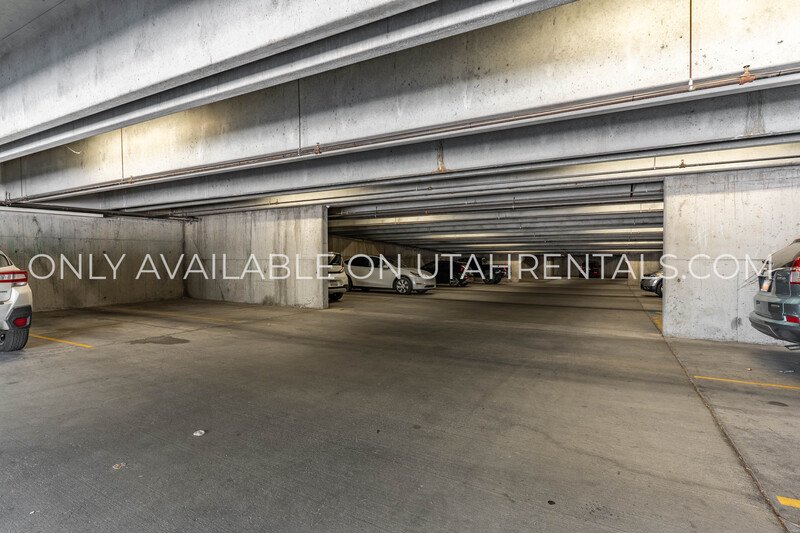 4 Private Rooms Available at Lanai property image
