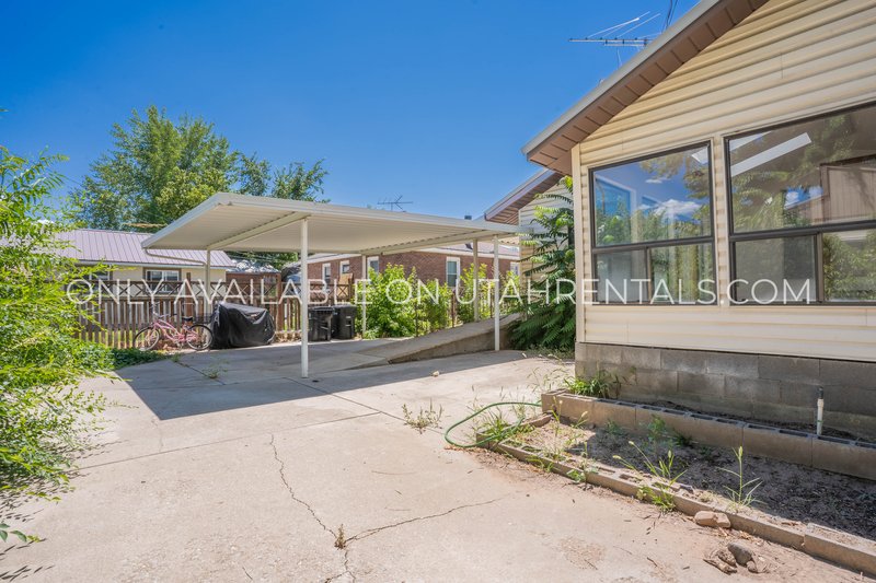 Charming & Bright 2-Bedroom Basement Apartment property image