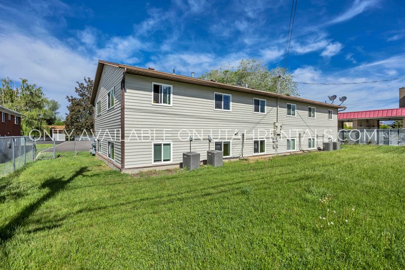 Modern Living in the Heart of Orem property image