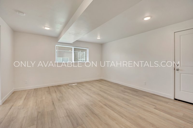 Modern Living in the Heart of Orem property image