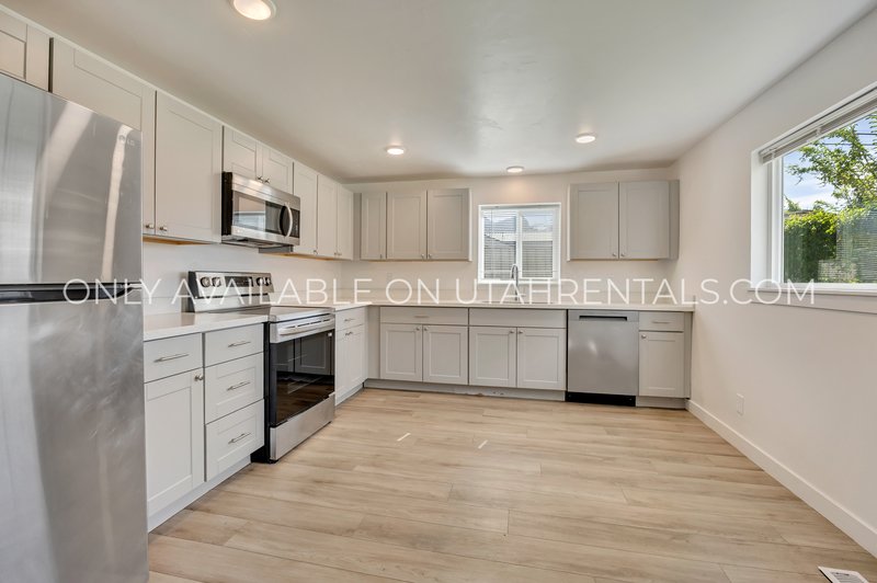 Modern Living in the Heart of Orem property image