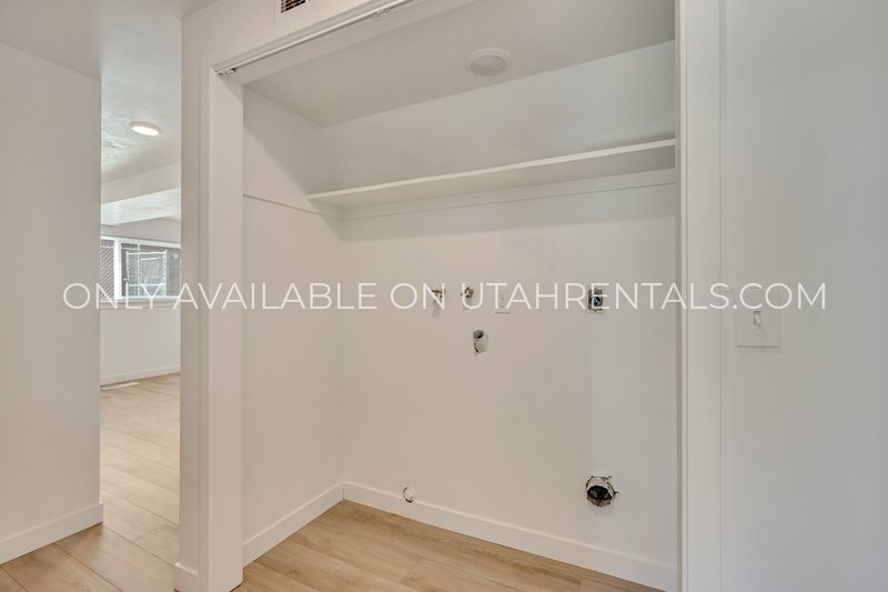 Modern Living in the Heart of Orem property image