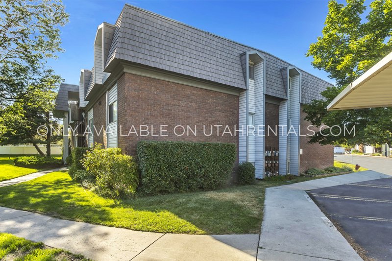 Private Room in Desirable Condo – Perfect Location Between BYU & UVU! property image