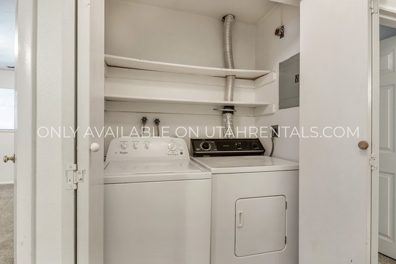 Private Room in Desirable Condo – Perfect Location Between BYU & UVU! property image
