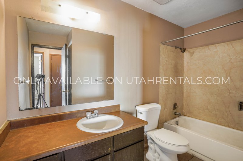 Cozy 2-Bedroom Apartment in Prime Midvale Location property image