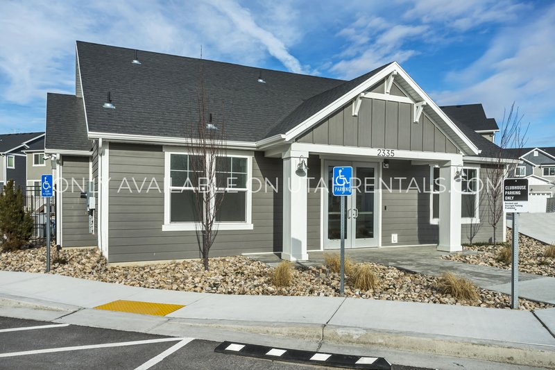 Beautiful, Spacious Lehi Townhome property image