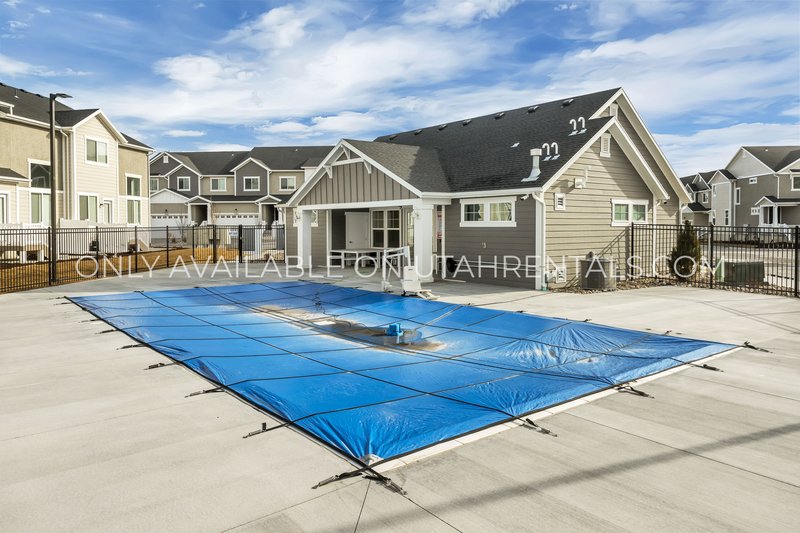 Beautiful, Spacious Lehi Townhome property image