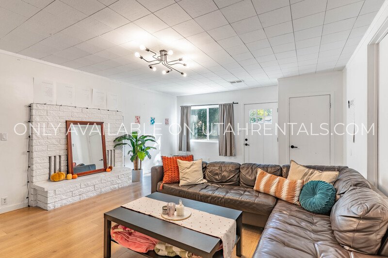 Shared Room in Remodeled House Blocks from BYU property image