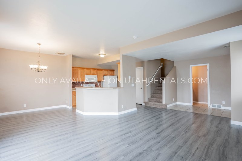 3 Bedroom 2 Bathroom Townhome in Riverton property image