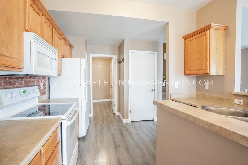 3 Bedroom 2 Bathroom Townhome in Riverton property image