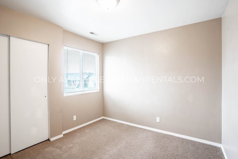 3 Bedroom 2 Bathroom Townhome in Riverton property image