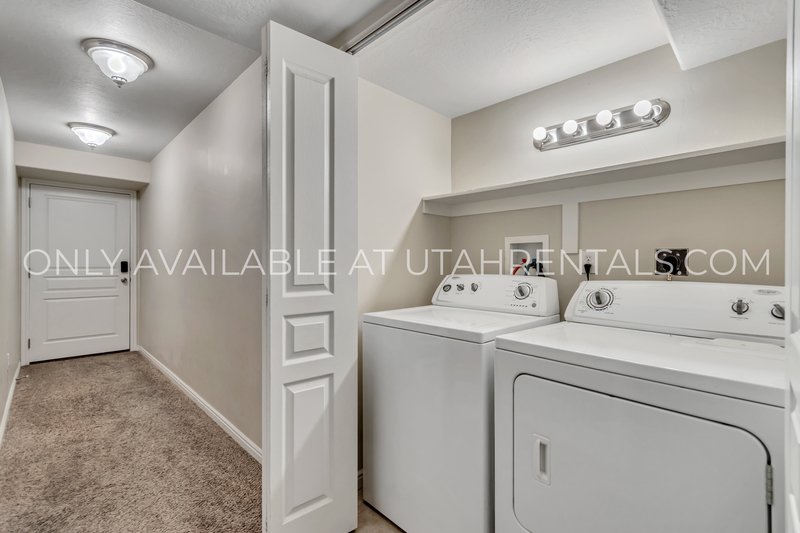 Amazing two bedroom basement apartment! property image