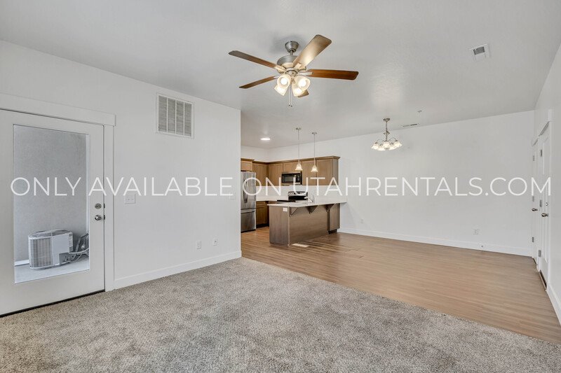 Modern 3-Bedroom Condo in Prime Lehi Location! property image