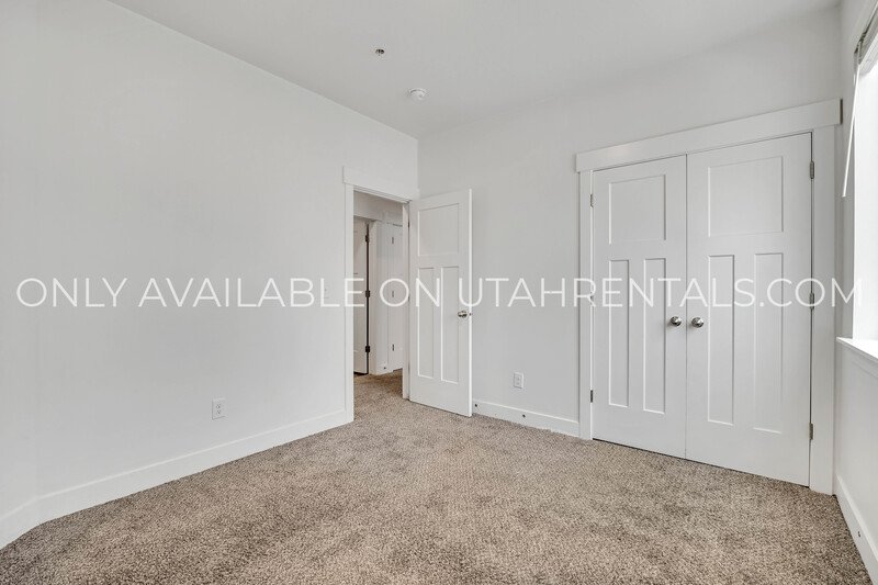 Modern 3-Bedroom Condo in Prime Lehi Location! property image