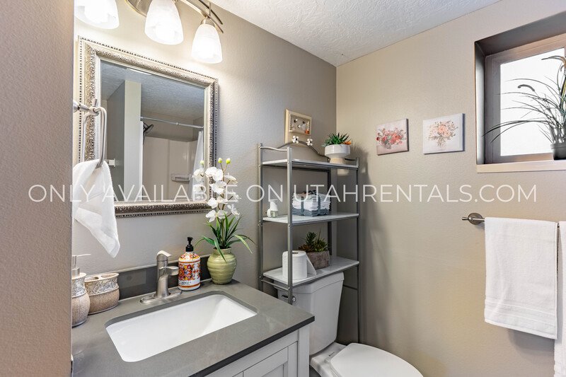 Charming & Spacious 1-Bedroom Basement Apartment property image