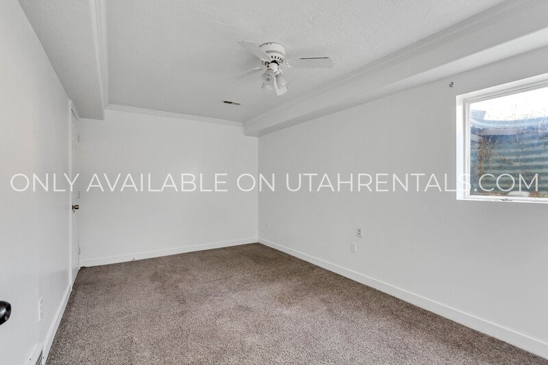 Spacious 5-bedroom home in a convenient West Valley City location! property image