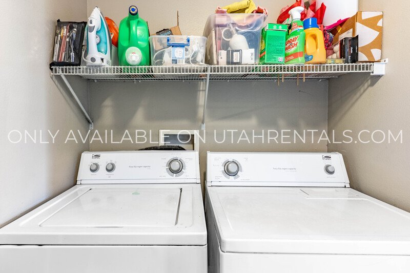 Private Rooms at Lanai H2 property image