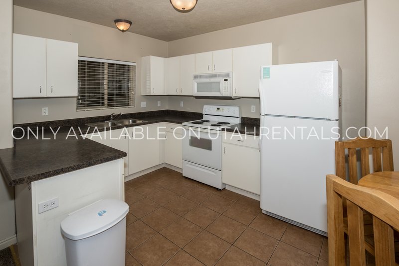 Private bedroom at Lanai! property image