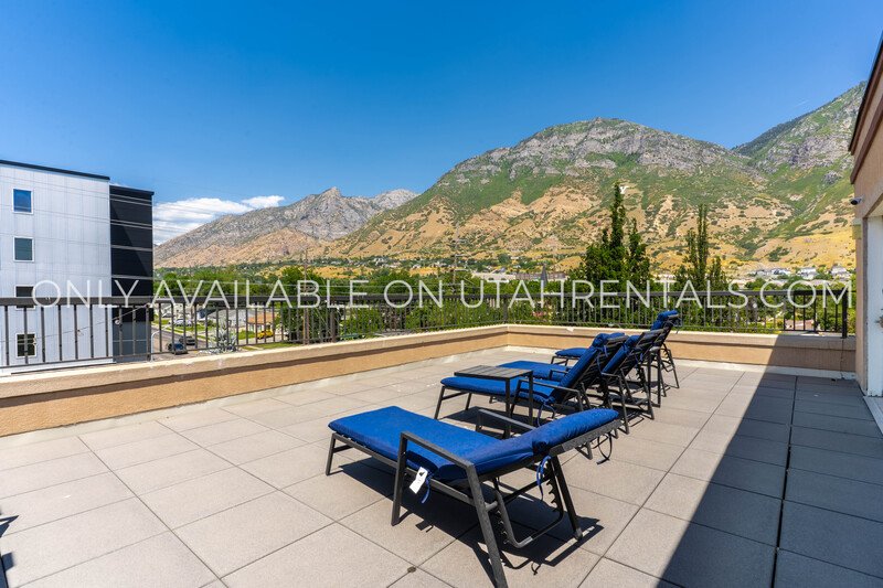 Private Rooms Available at Lanai Apartments J2 property image