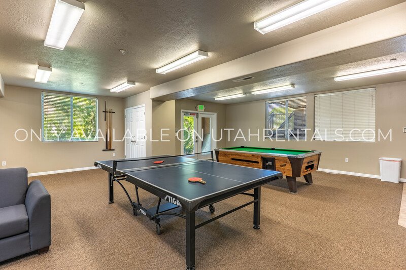 Private Rooms Available at Lanai Apartments J2 property image