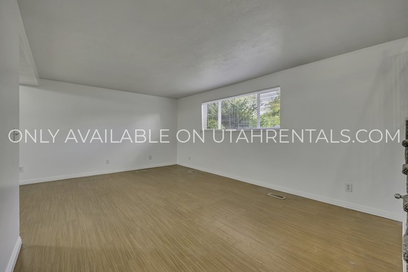 2-Bedroom Apartment in Midvale! property image