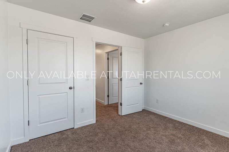 Santaquin 3 bed, 2.5 bath house! property image