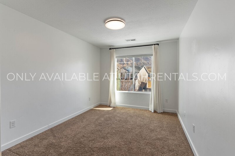 Santaquin 3 bed, 2.5 bath house! property image