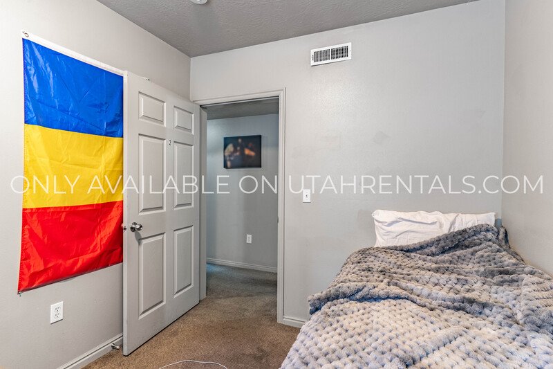 F2 - Rm3 (Mid Right) property image