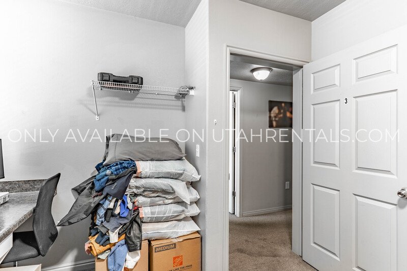 F2 - Rm3 (Mid Right) property image